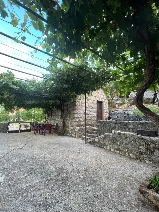 Villa Kuca Za Odmor Nikšić Exterior foto